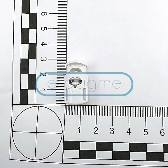 Single Hole Plastic Stopper 7 mm Hole Diameter Top Press - Bridged on Both Sides H002403