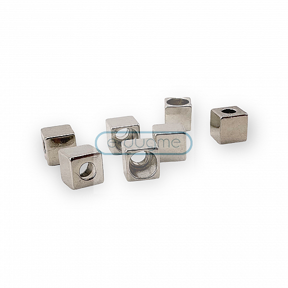 Connecting Cube Shape 8 x 8 mm Cord Hole 4 mm PBB0014